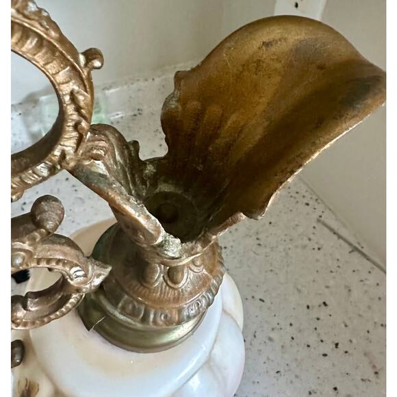 Wave Crest Mantle Ewer, Decorative Decanter, Unmarked, Circa 1900’s - Picture 6 of 10